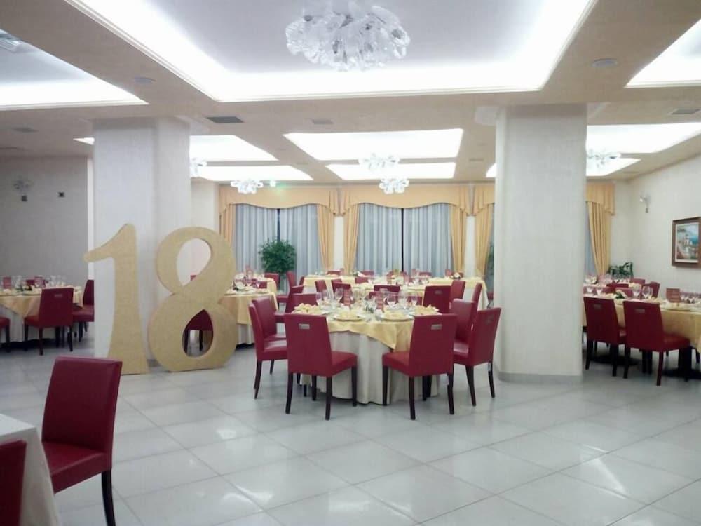 Hotel Riviera Azzurra Oliveri Extérieur photo